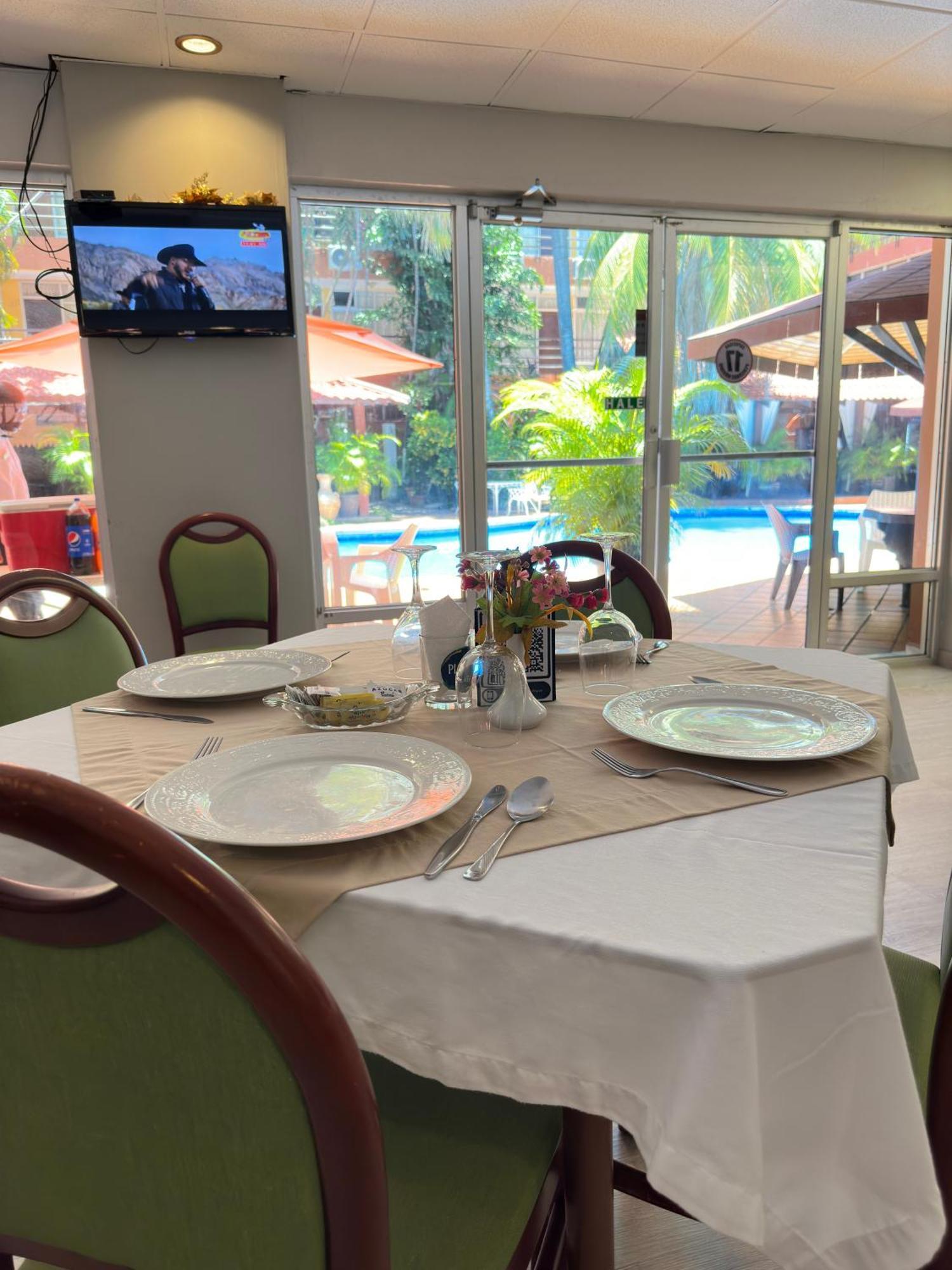 Gran Hotel Paris La Ceiba Zewnętrze zdjęcie