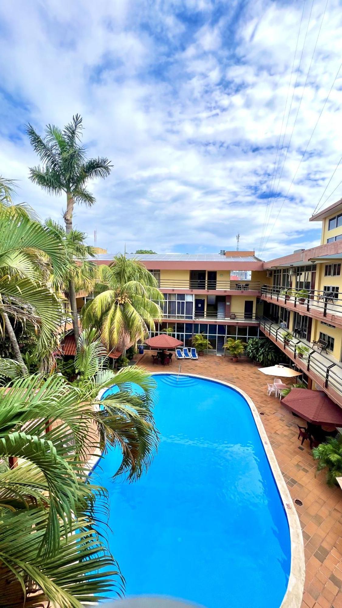 Gran Hotel Paris La Ceiba Zewnętrze zdjęcie
